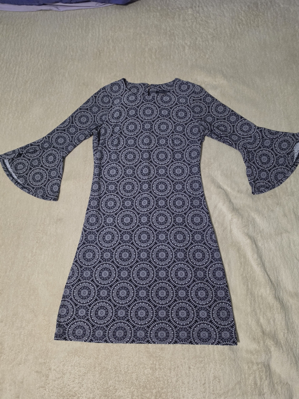 Tommy Hilfiger Navy and White Medallion Bell-Sleeve Dress Size:2P